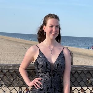 Meet your Posher, Laura